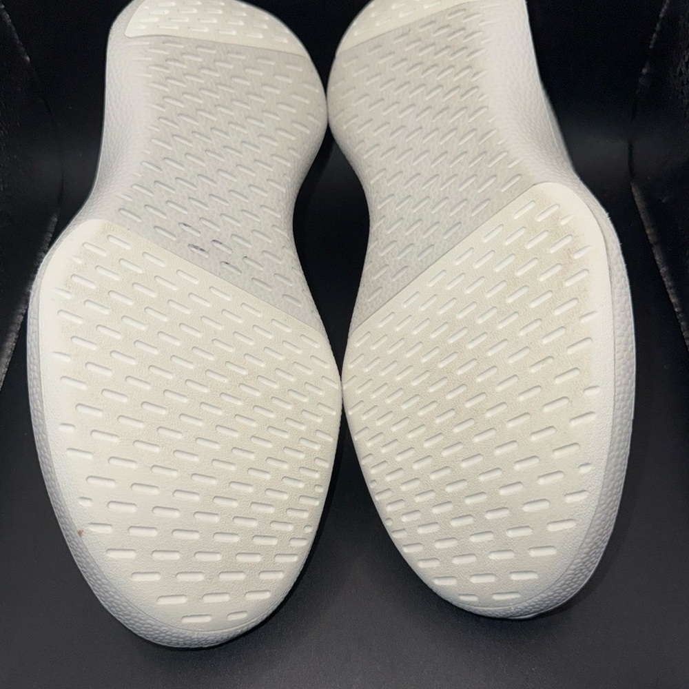 Size 6 - Allbirds White Dasher 2 Triple White, 0420RM1, Very Clean, No Box, Good - Picture 9 of 10